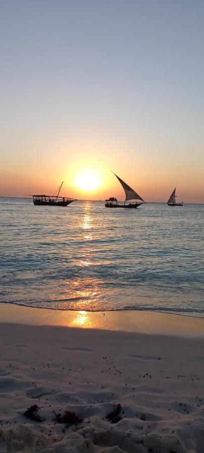 Hotel Tropical Zanzibar Nungwi Buitenkant foto